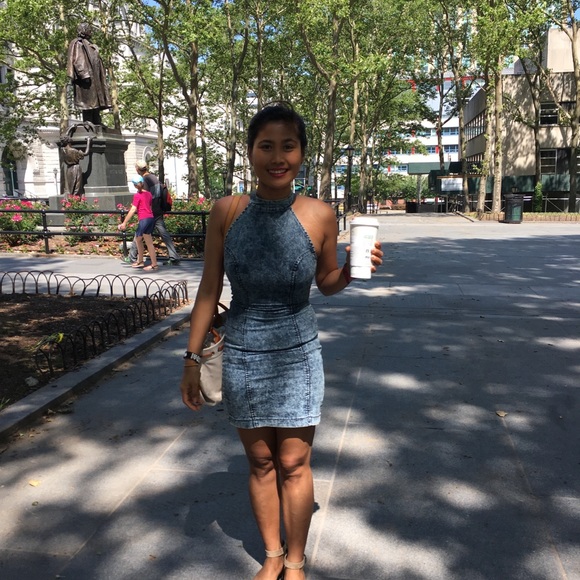 Dress - Picture 3 of 3